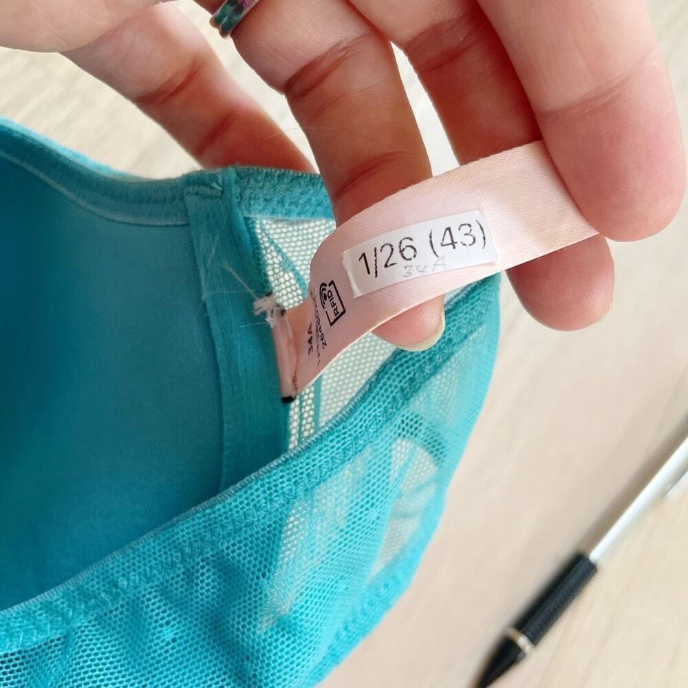 BUY 1 GET 1 FREE BUY 1 GET 1 FREE Victoria’s Secret 34a Racerback push up teal a - Picture 6 of 6